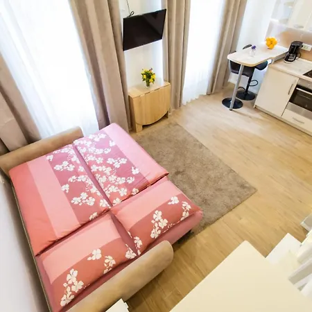 Bonne Chance Apartment, Center, Location Apartment